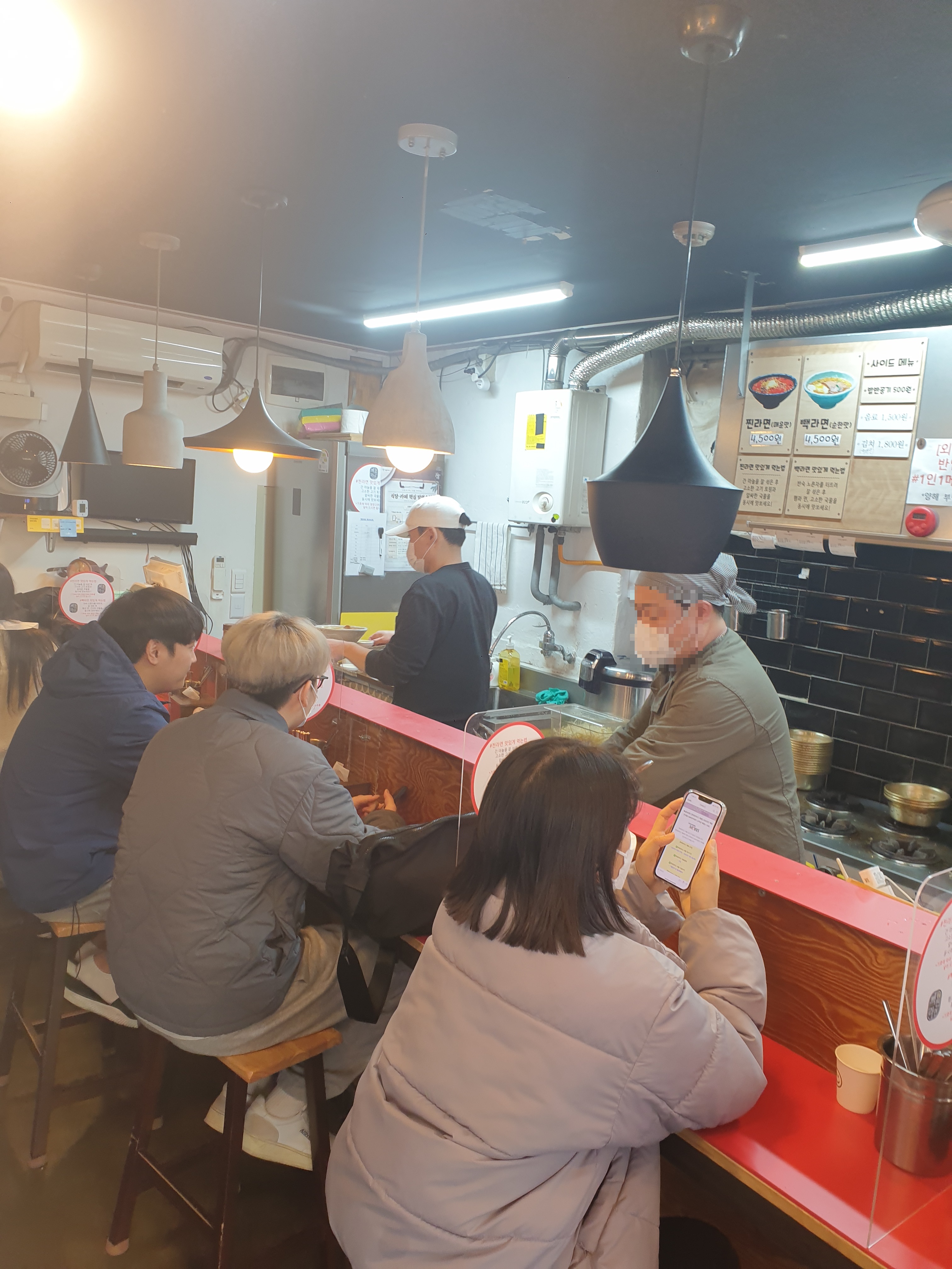 빽찐라면 이미지