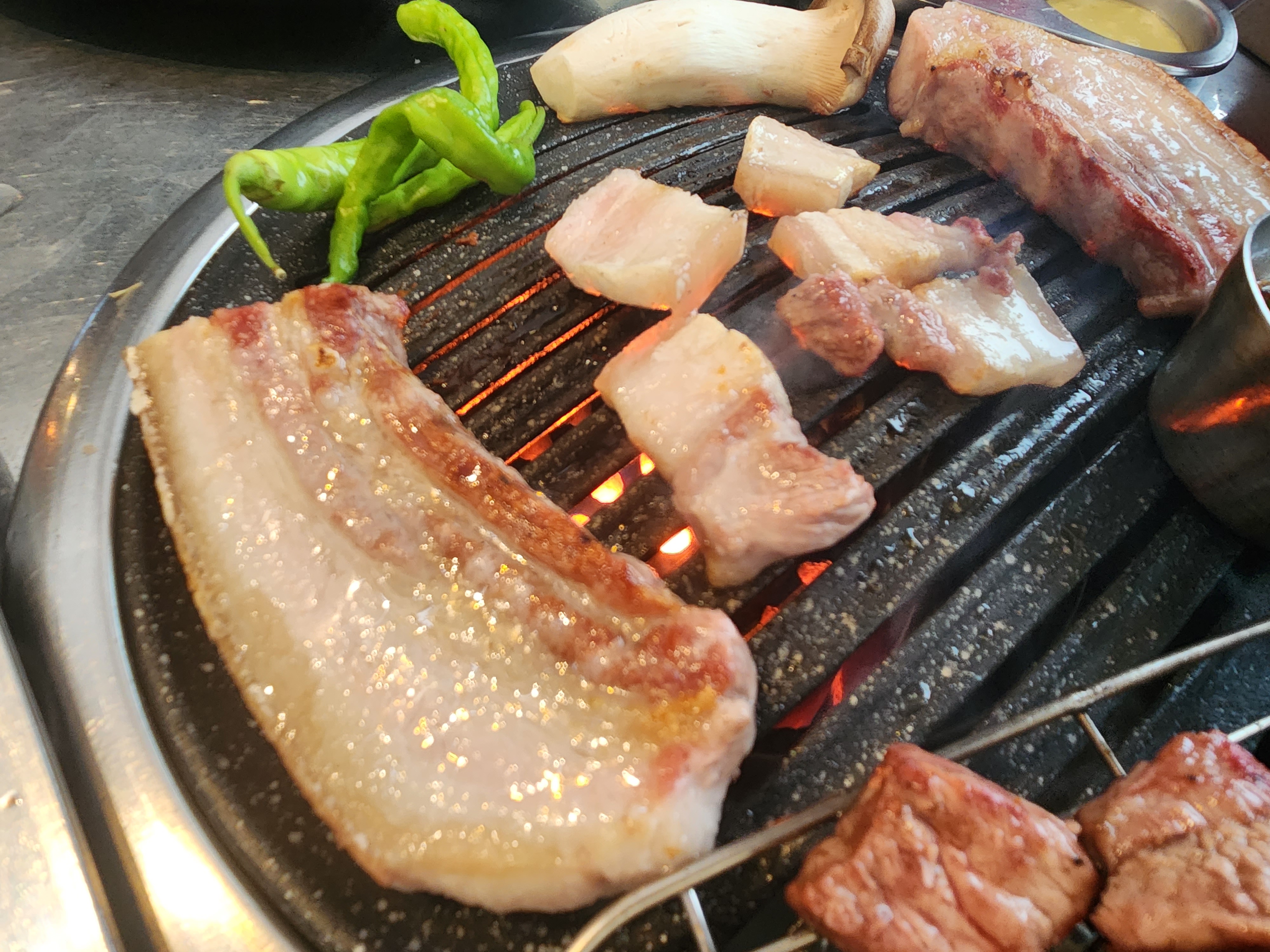  제주 여행 : 흑돼지 전문점 '별돈별 정원본점'