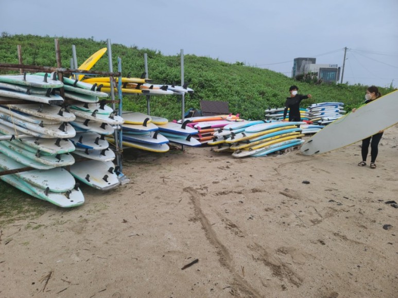 서피플 서플 서핑보드 배우고 왔어요~ 제주도 서핑구역 근처 곽지해변에서 28