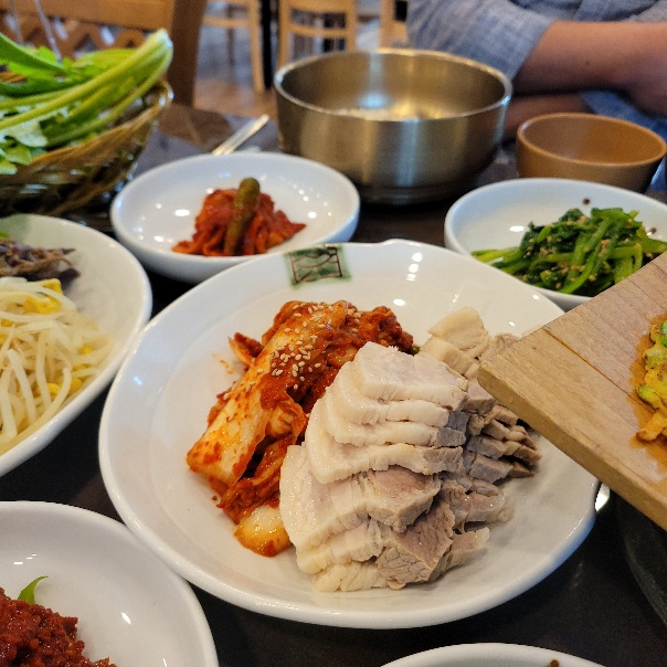  열심히 일 한뒤에 먹는 밥이 꿀맛인 벽오동 보리밥집