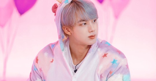  잠옷차림에 완벽한 미모로 팬들 마음 뒤집어 놓은 방탄소년단