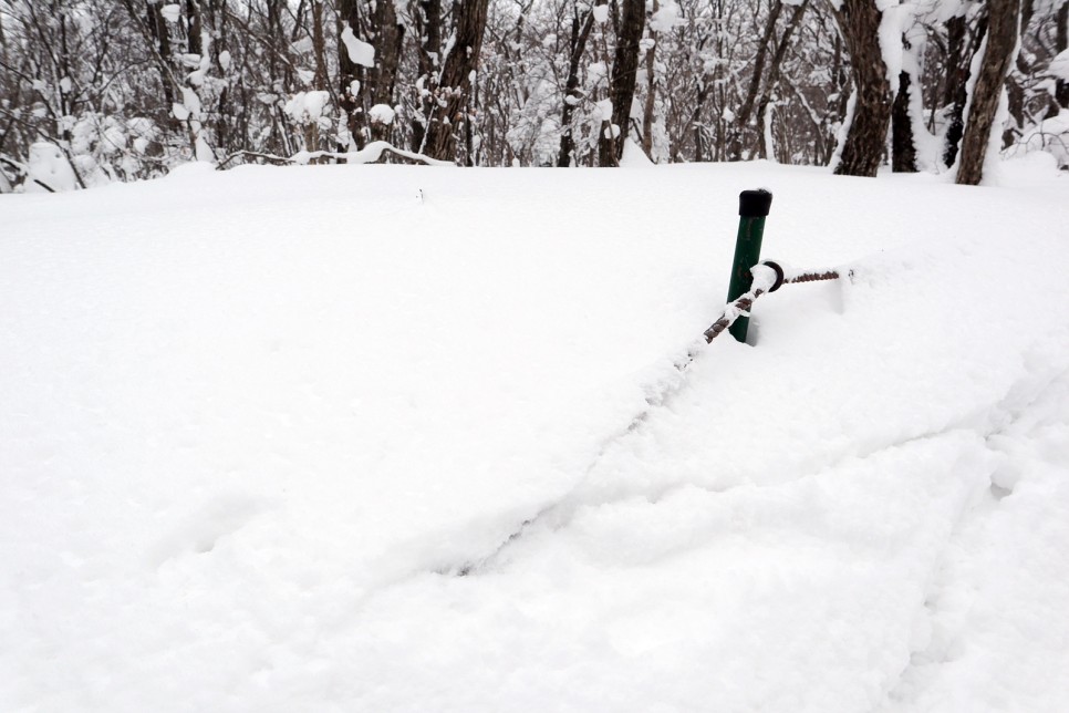 눈쌓인 겨울산 이미지 64