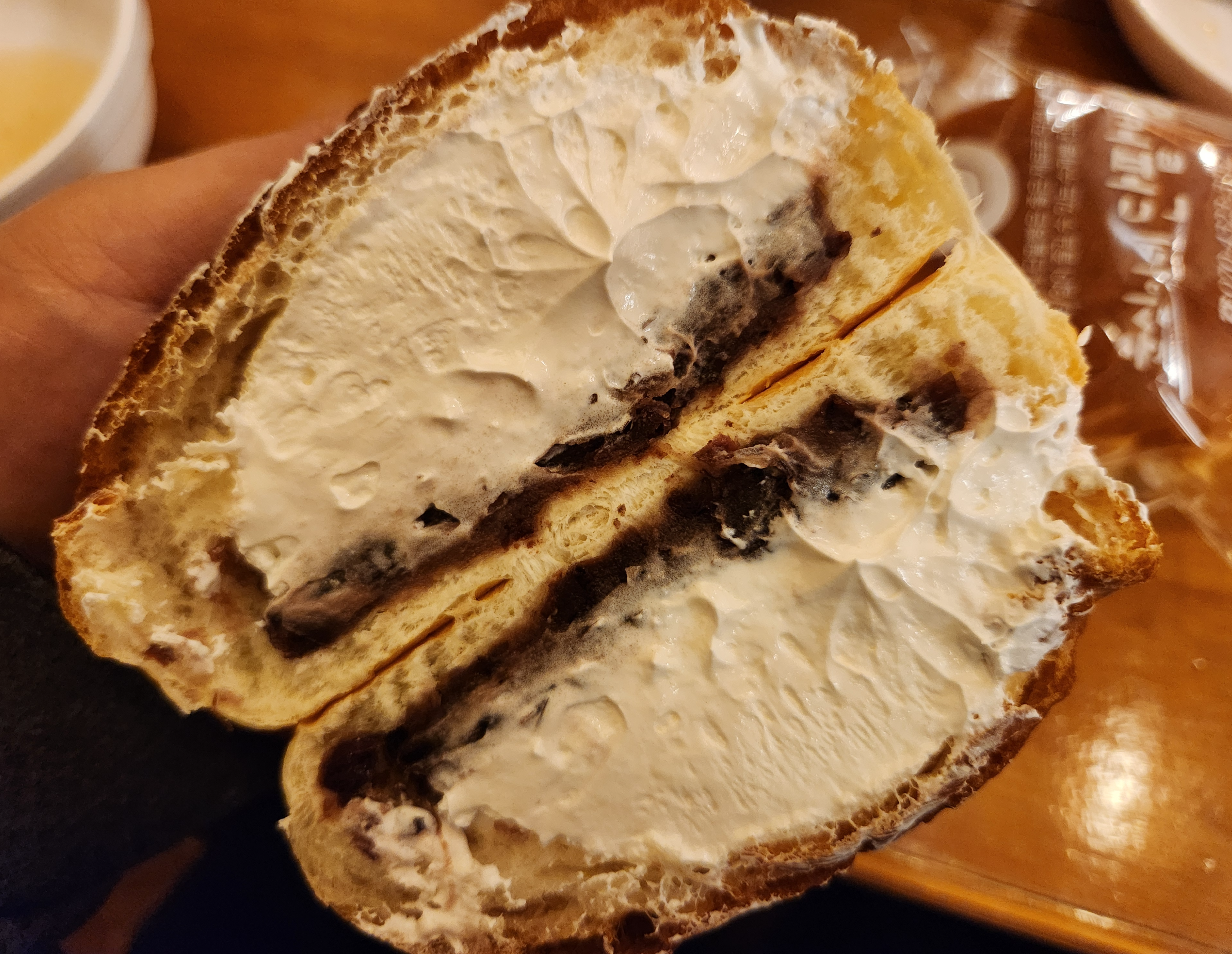 용인에버랜드근처-간식맛집-순심이네단팥빵-크림단팥빵-단면