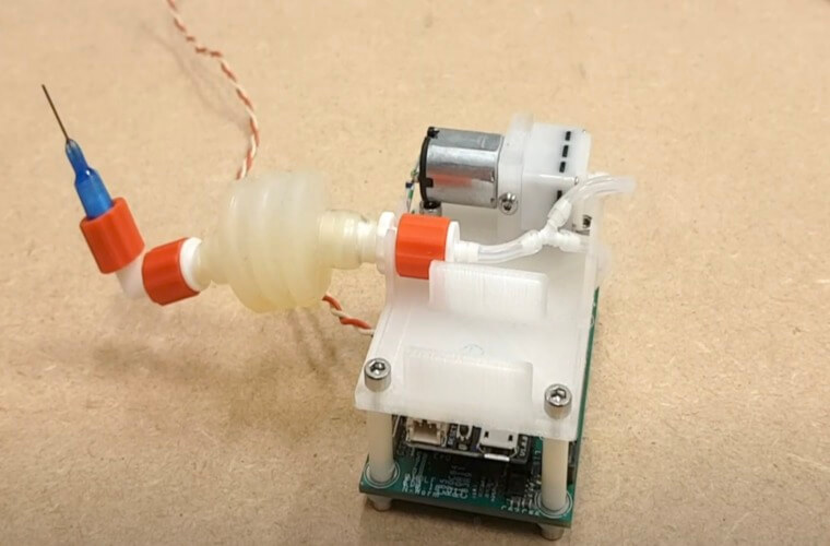  아몰프 새로운 자율 학습 로봇  VIDEO:Self-learning robots go full steam ahead