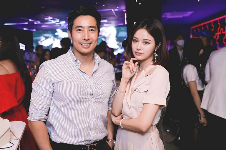  걸그룹 출신 BJ와! 파티서 포착된 이근 대위 [사진]