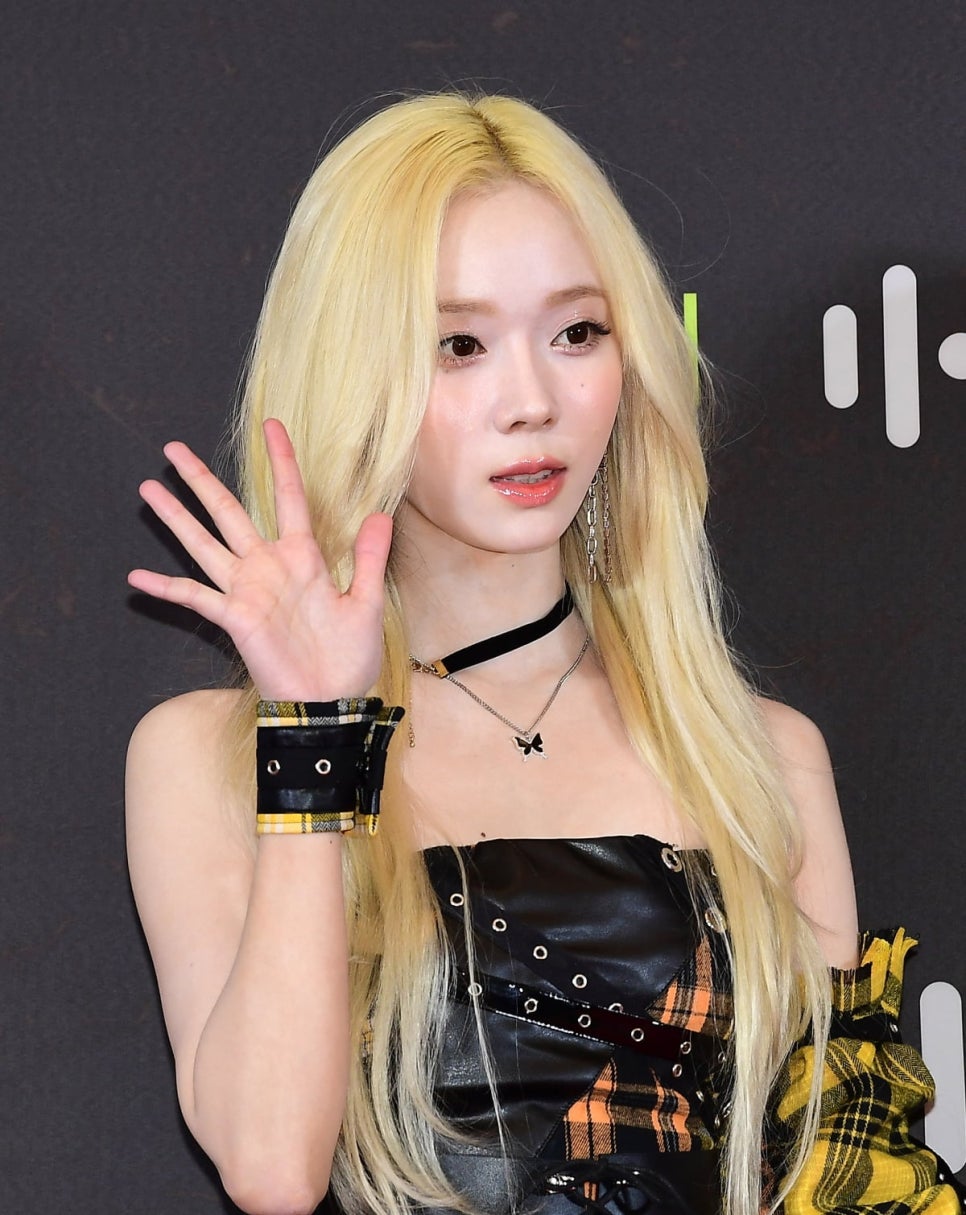  그룹 에스파 멤버 윈터가 좋아하는 프로그램을 밝혀 눈길을 끌고 있다.