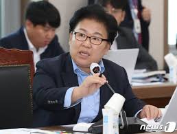 인물22