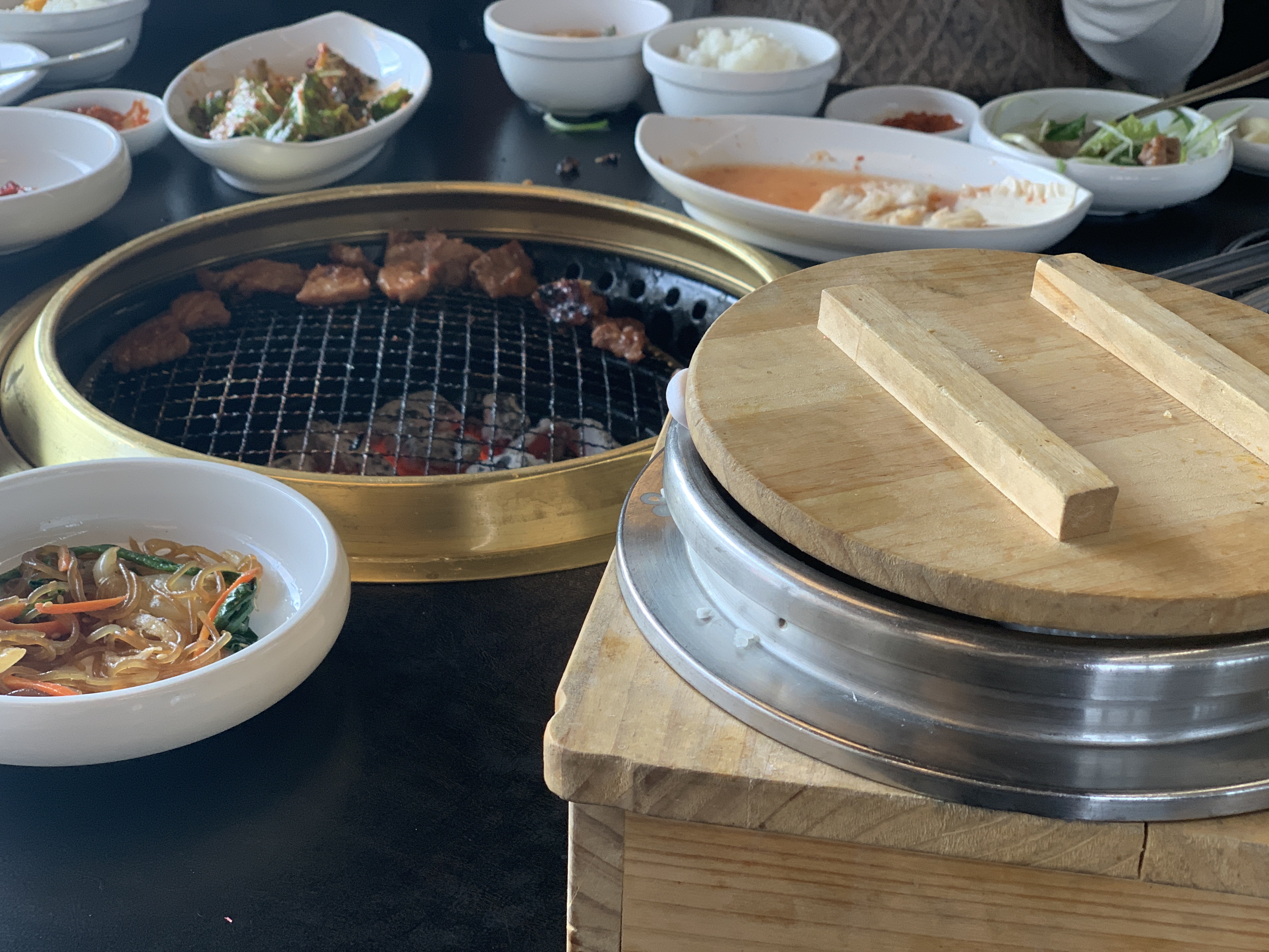 맛있는 솥밥과 돼지갈비