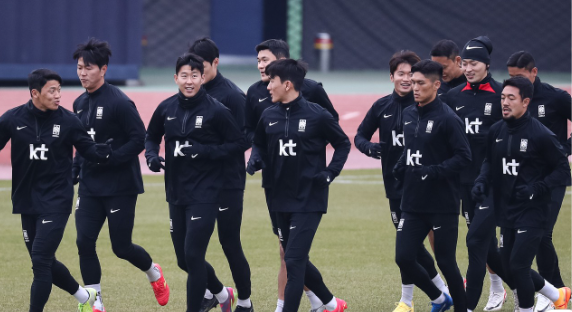 한국 싱가포르전 대비하는 축구대표팀