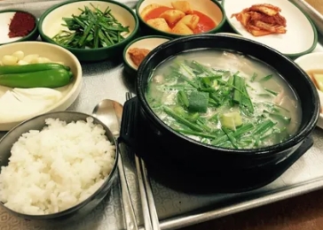 부산대표음식 돼지국밥&amp;#44; 밀면