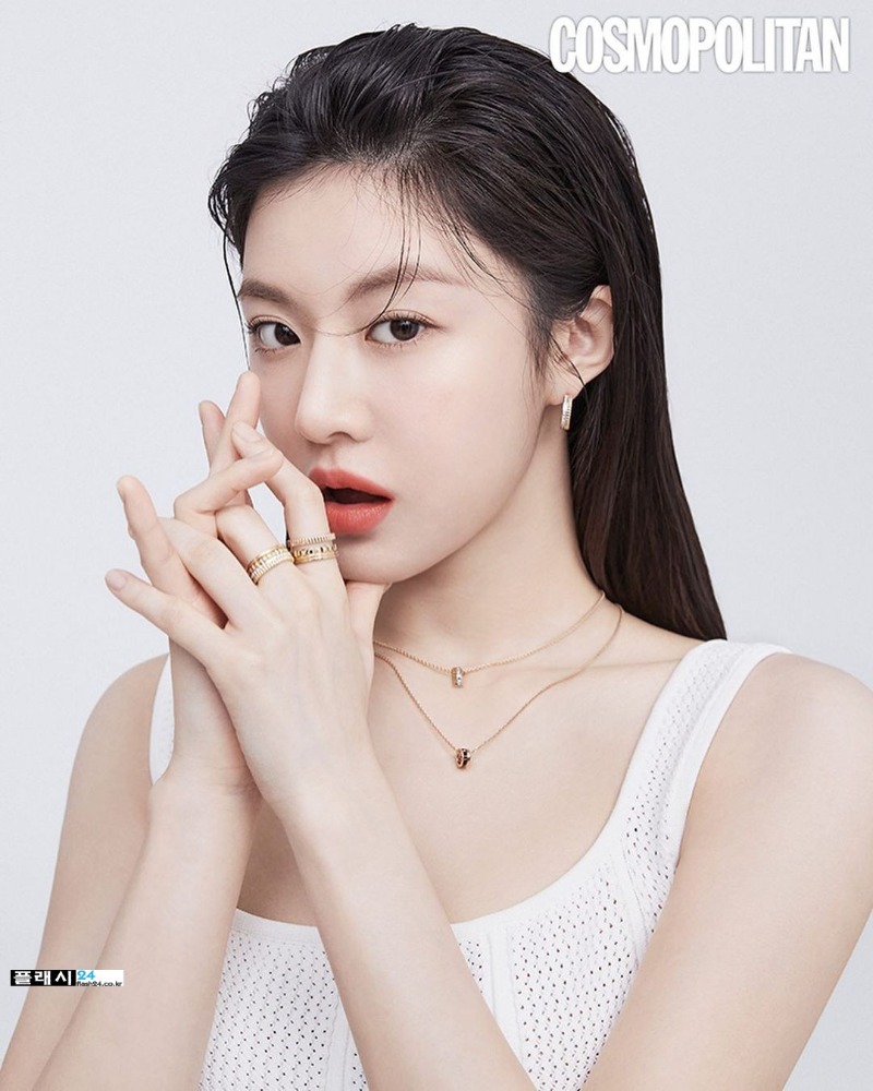  고윤정 화보