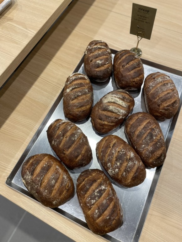 북카페 우리동네소금빵*종로서적 콜라보! 인천 앨리웨이 종로book&bakery 25