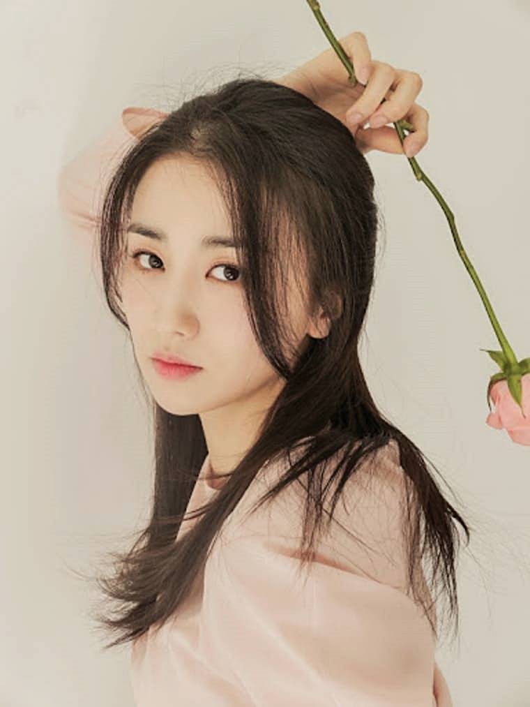 배우-박하선