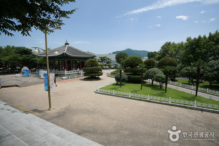 부산 해돋이 명소&amp;#44; 용두산공원 정보 / 사진 = 대한민국 구석구석 [ 한국관광공사 ]