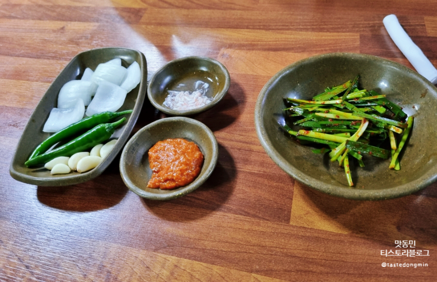 영진돼지국밥 기본찬