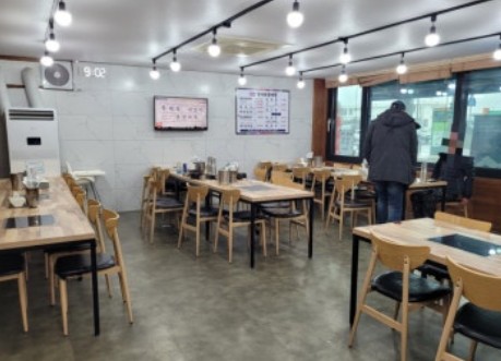 24sicheonggiwagamjatang (24시청기와감자탕) 3