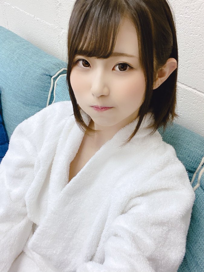  지하아이돌 출신, 아오이 이부키 Ibuki Aoi 葵いぶき