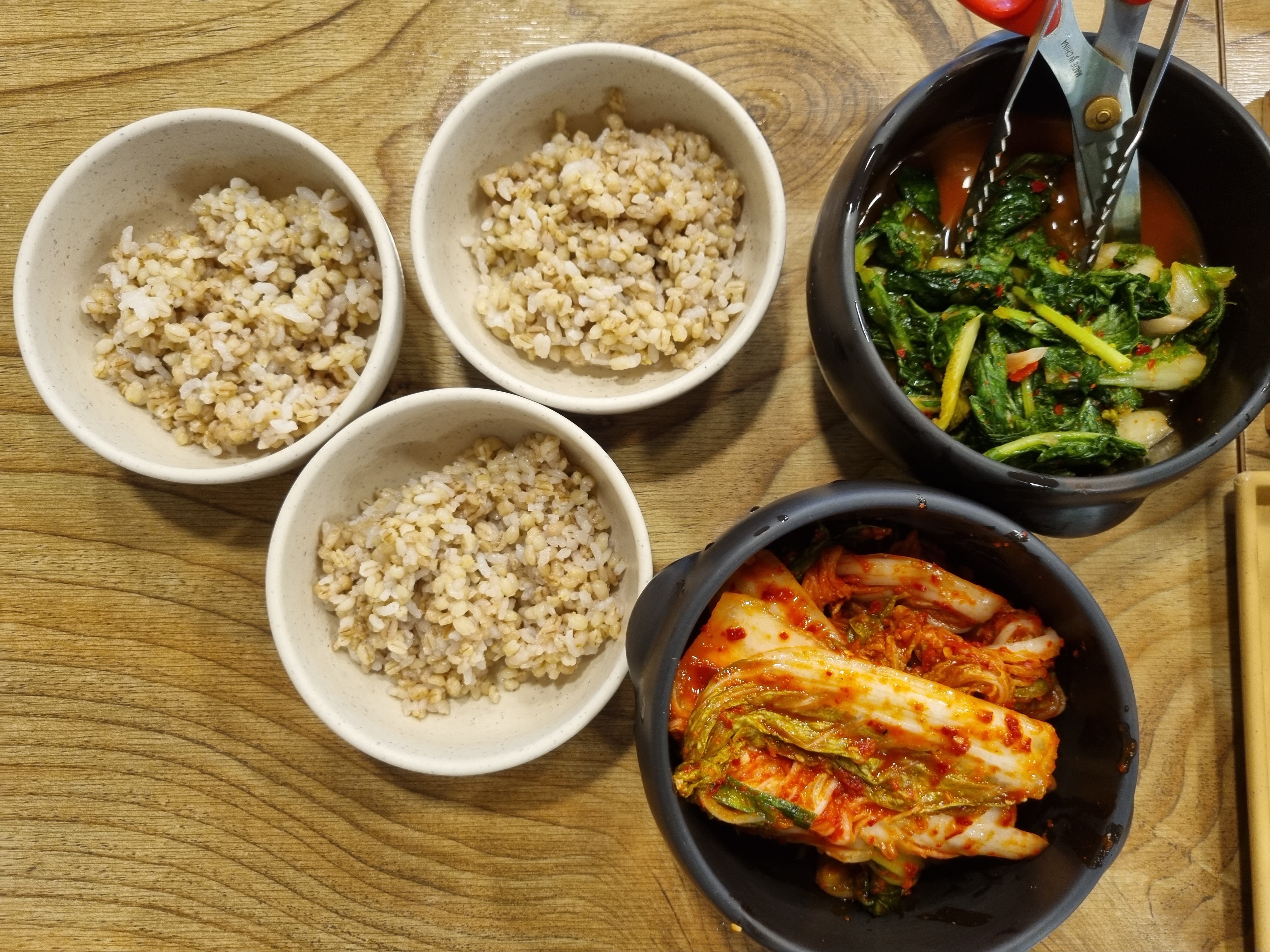 보리밥과 김치