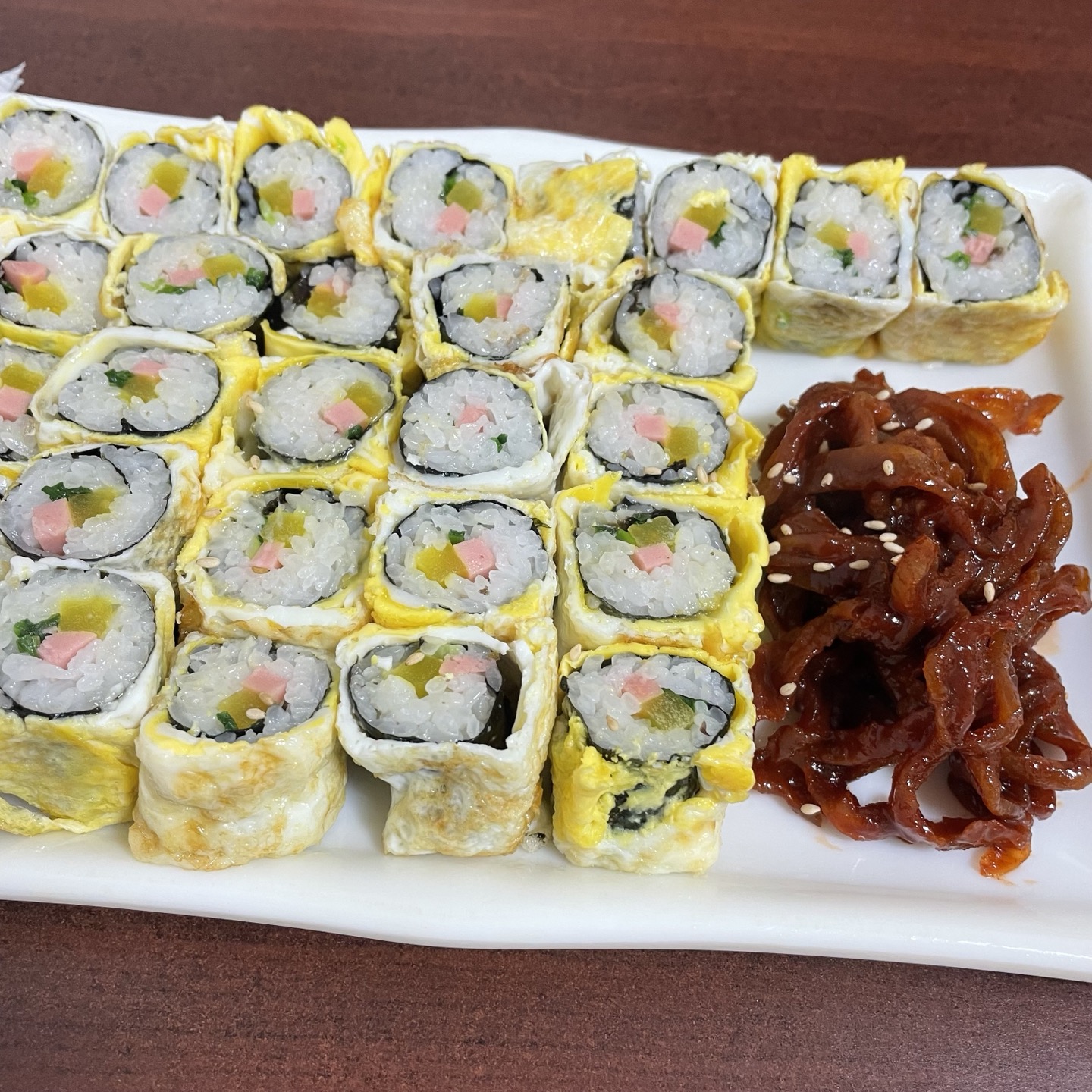 짠지계란말이 김밥