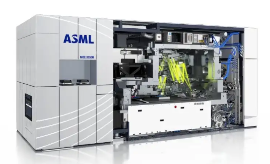 네덜란드, 다보스포럼서 ‘자유 무역’ 수호 선언 (f. ASML)