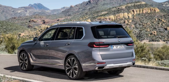 2024 BMW X7