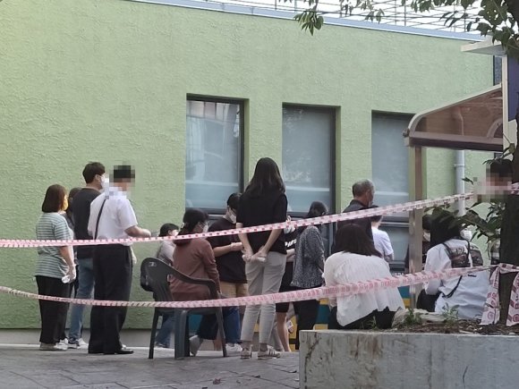  주말 경주서 확진자 무더기 발생...홈플러스 직원 6명 확진