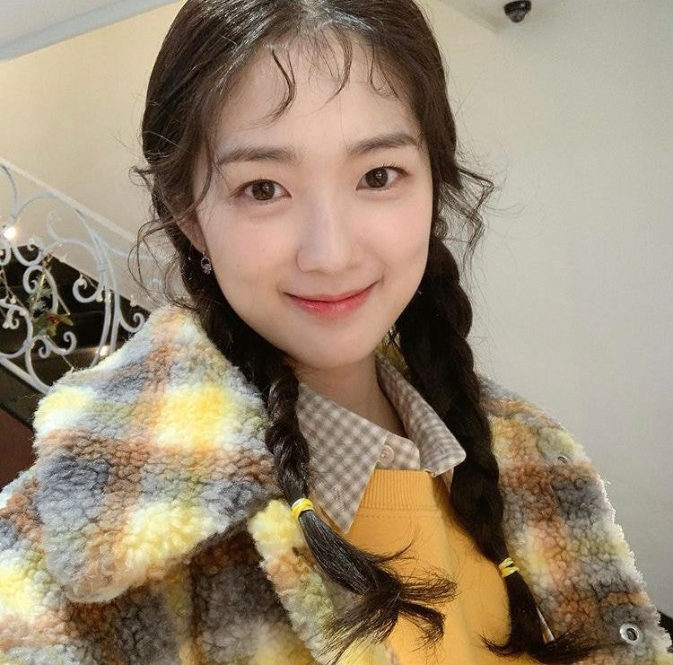  김혜윤 예쁜 사진 움짤 gif