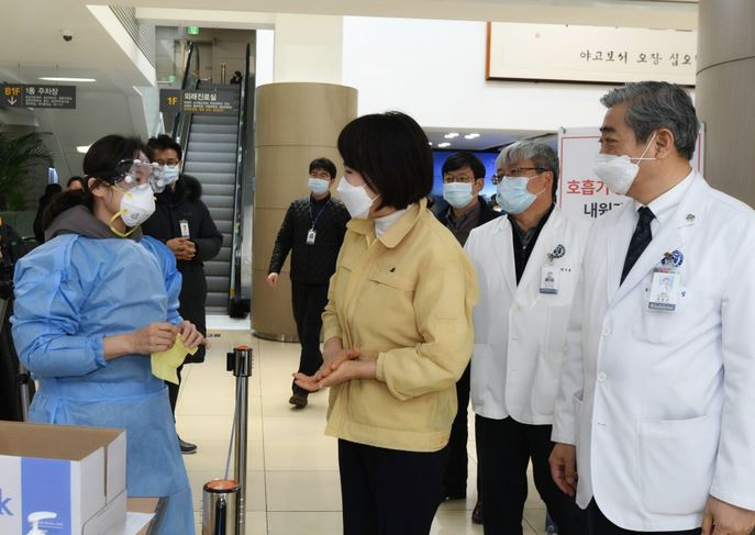  전현희 권익위원장 프로필