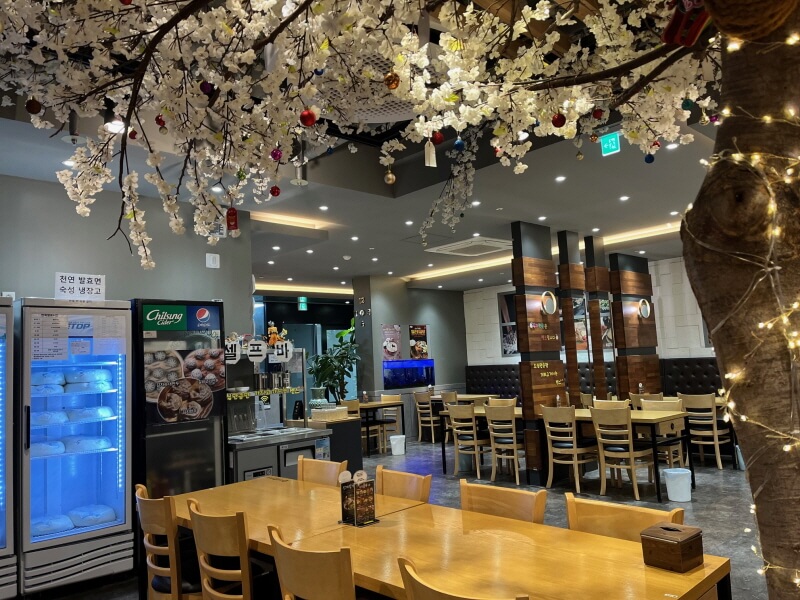 현풍닭칼국수 내부전경