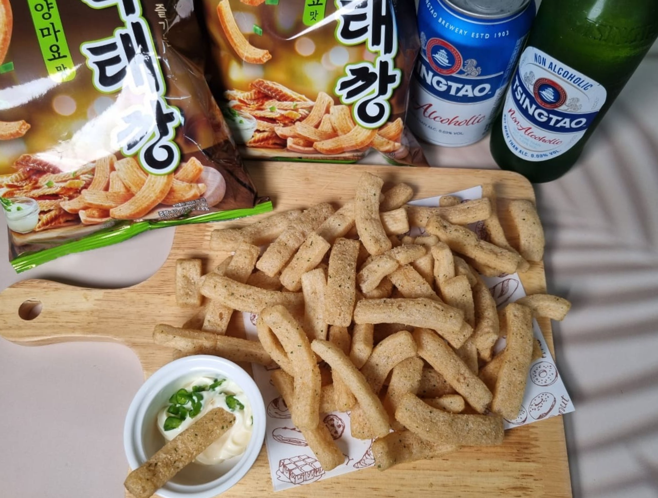 먹태깡과 청양마요소스 그리고 칭따오 캔맥주와 병맥주 세트 구성