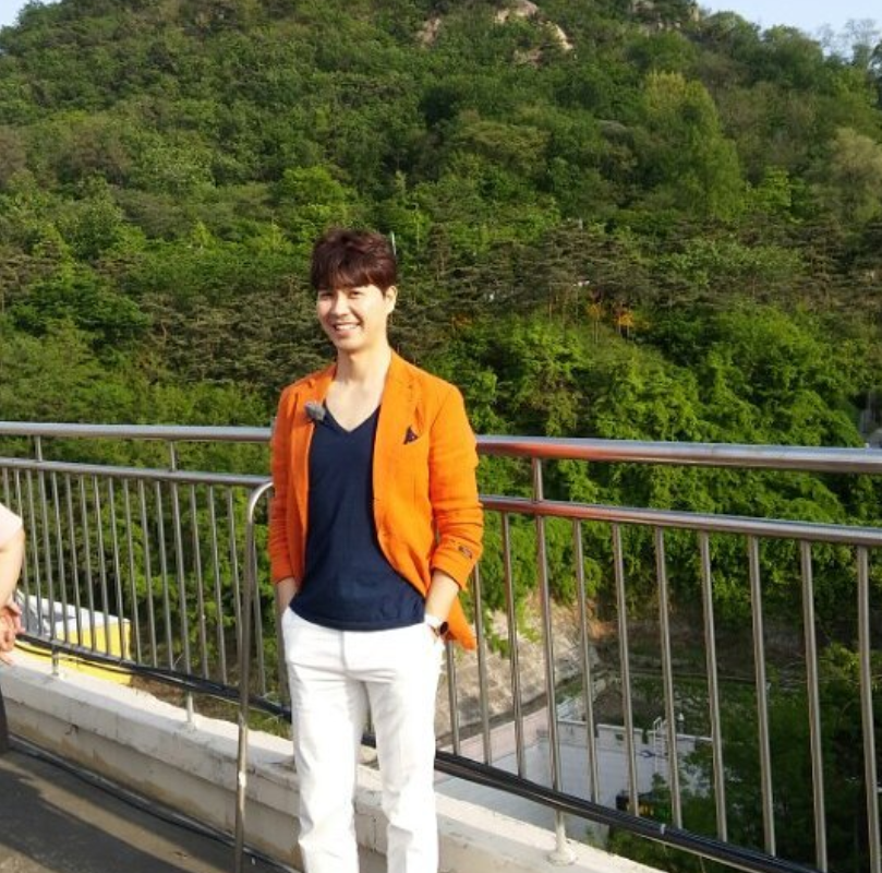  박수홍 형 측 갈등 시작 재산 아니다 93년생 여자친구 문제