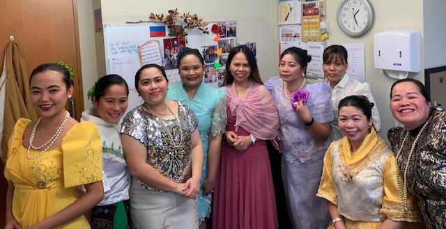 필리핀 여성 전통의상 바롯