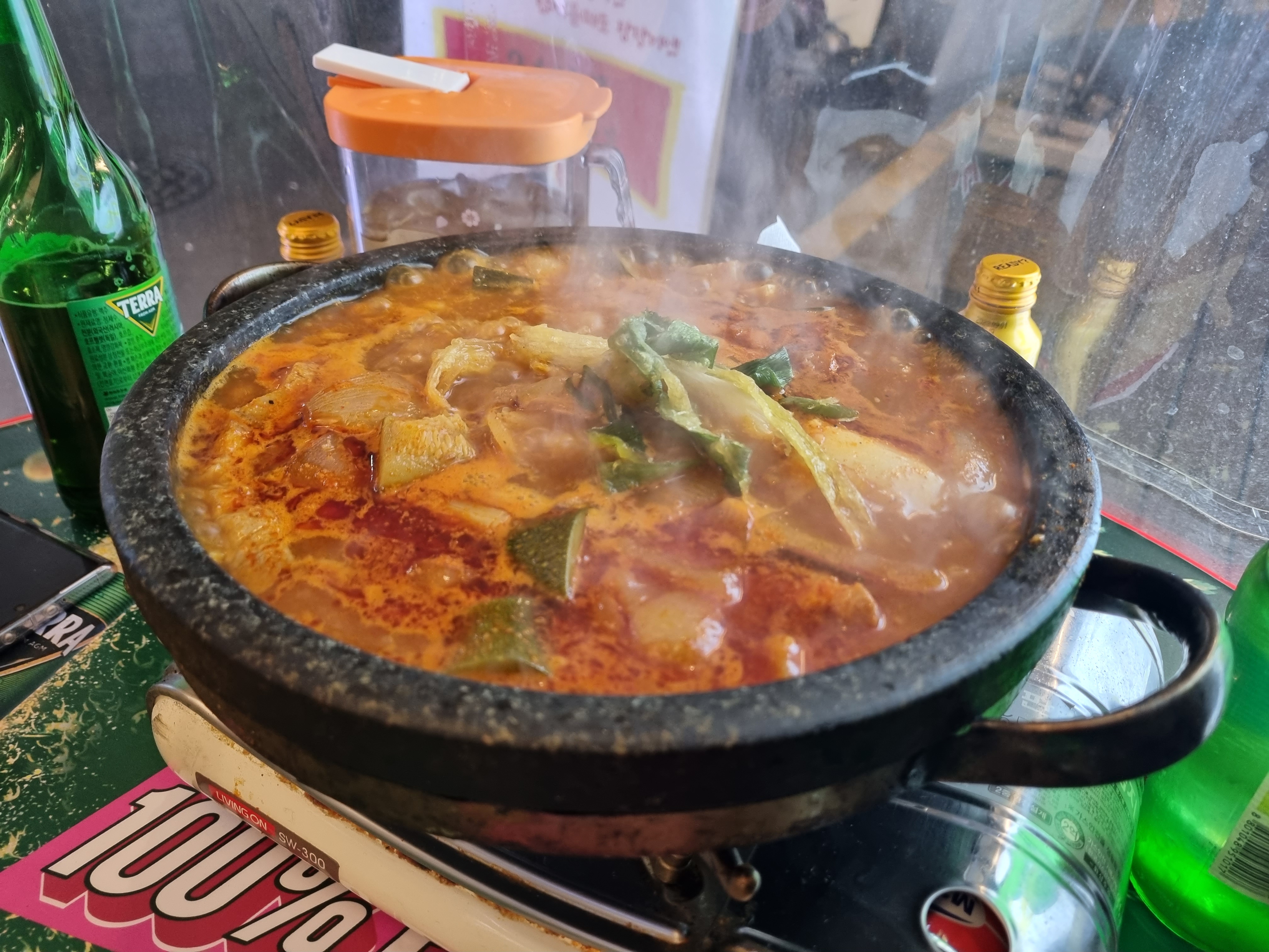 신논현역 고씨네 고추장찌개, 밥집인가 술집인가