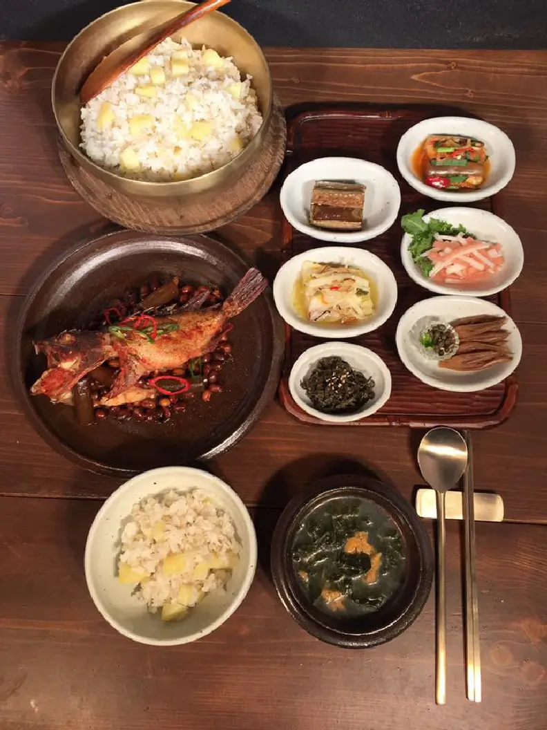  제주도의 맛을 담다: 정통 향토 음식 레시피와 팁