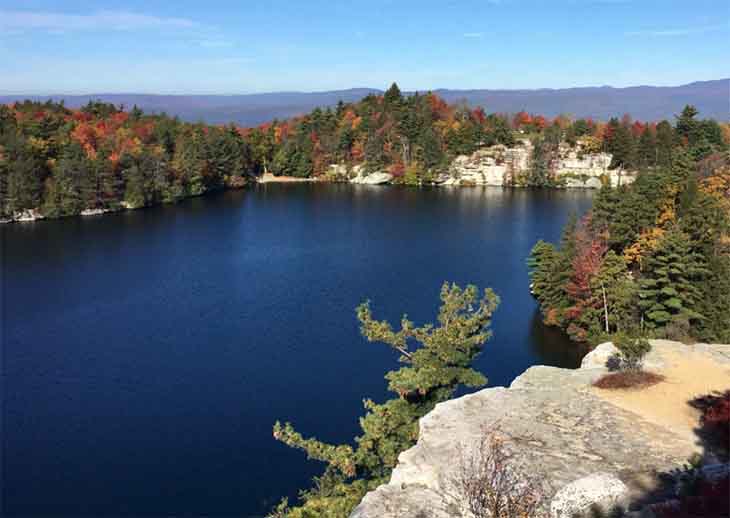 미네와스카-호수-Lake-Minnewaska