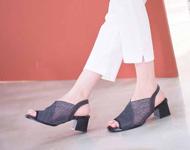  폴딩 사선 메쉬 5cm 하이힐 샌들