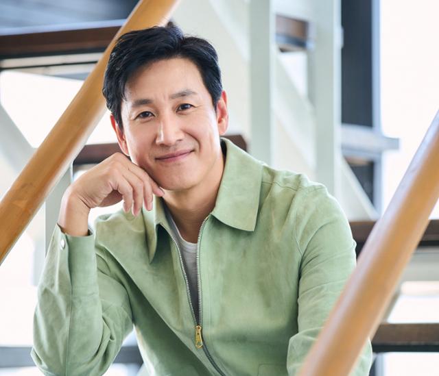  이선균 배우 프로필 배우자/나이/학력/소속사/팬카페/MBTI (최신정보)