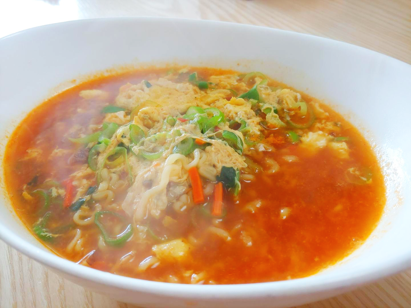  맛있게 끓이는 분식집 라면 비법의 가루와 비쥬얼의 비법.