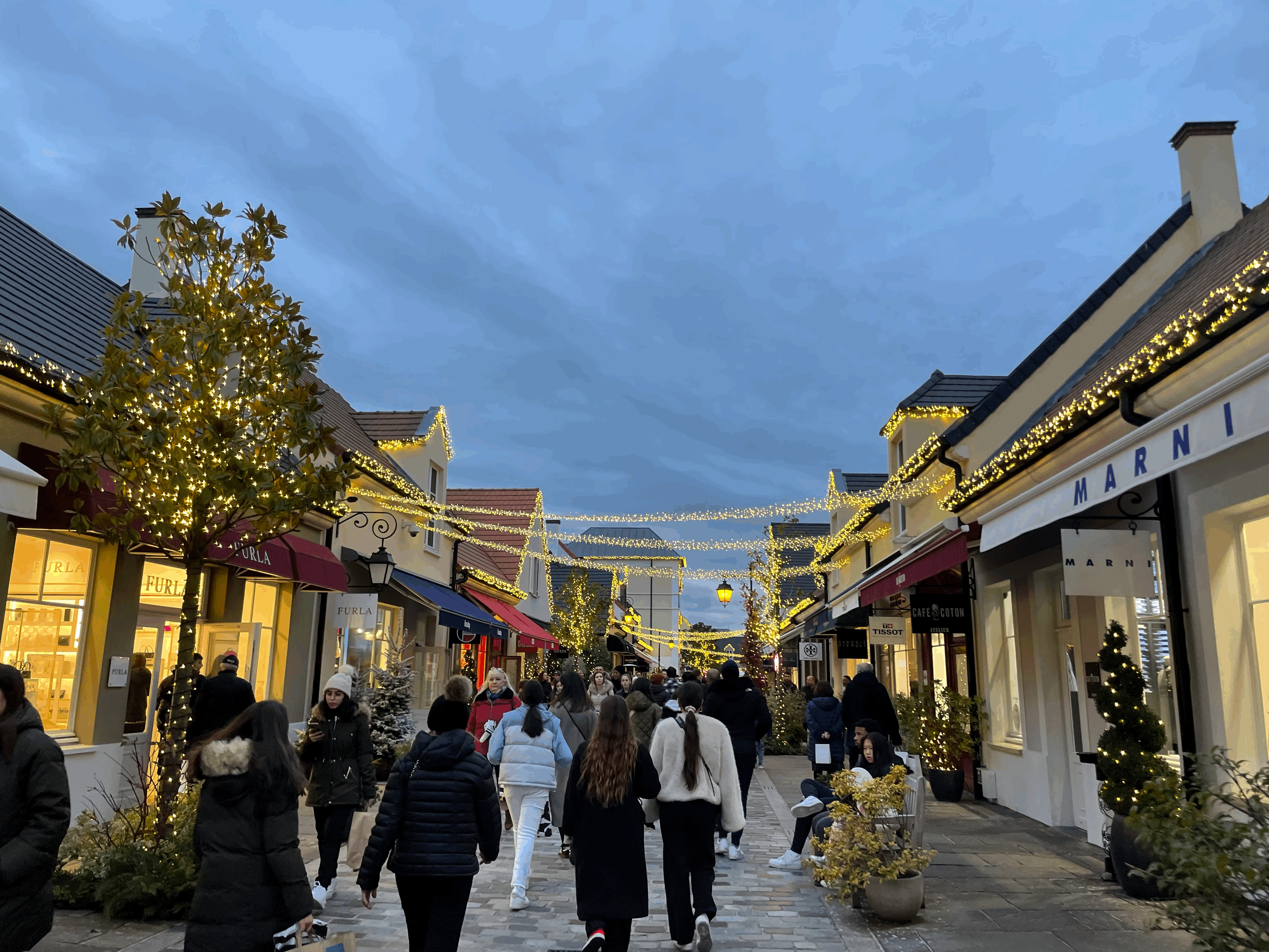 라발레빌리지안