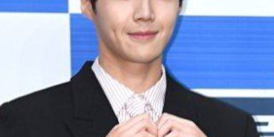  김선호 근황 '훈훈'… 태풍 수재민에 연극 출연료 전액 기부 / '영식' 6기 정숙, 결혼식 후 심리상담까지…"친정문제, 우울했다"  / 당연하지 게임 하는 에로배우 누나들