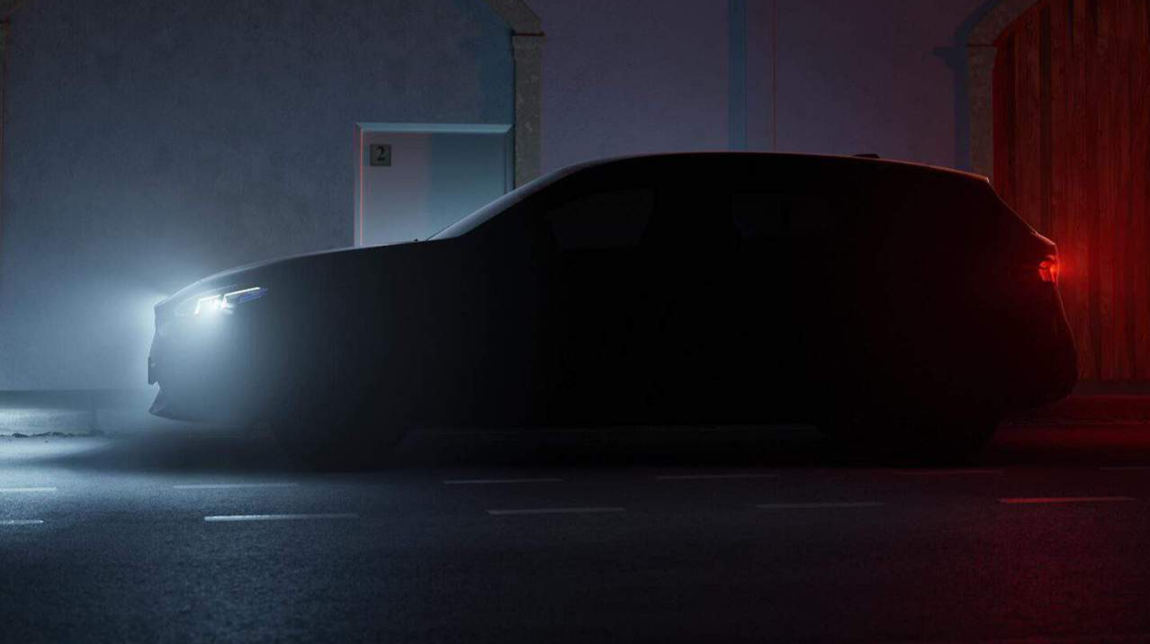  2025년 BMW 1 시리즈 F70, 드디어 첫 공개!