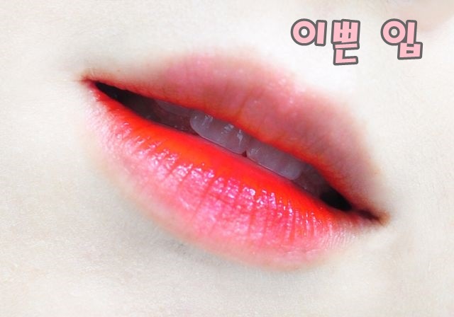  [무료꿈해몽]'입(lips)'에 관한 꿈;입,호랑이입,음식물,머리털,벌레,양볼수술,여성성기의상징,키스,혀,이빨,이빨을뽑으면,앓던이,덧니,어금니,흔들리는이빨,부러진앞니,의치 등.