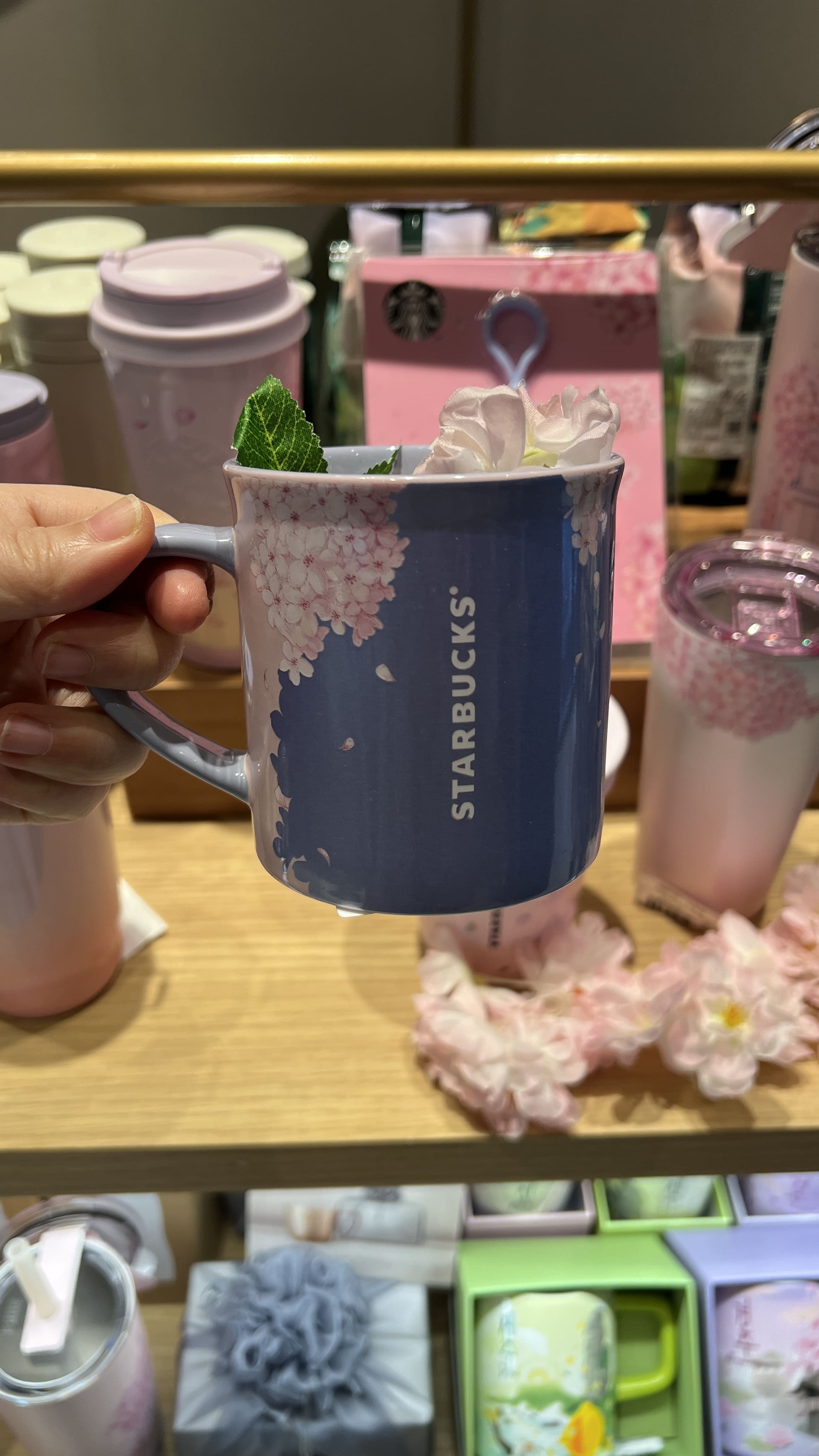 봄-벚꽃-스타벅스-텀블러-리절브-강남역 