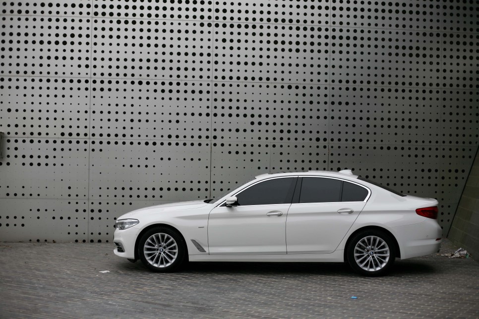 BMW 5시리즈 520i 가격파괴