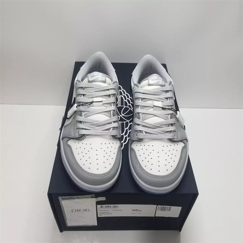  [AIR JORDAN] 에어조던1 레트로 로우 OG x 디올 DIOR CN8608-002 남녀공용 (PK공장)