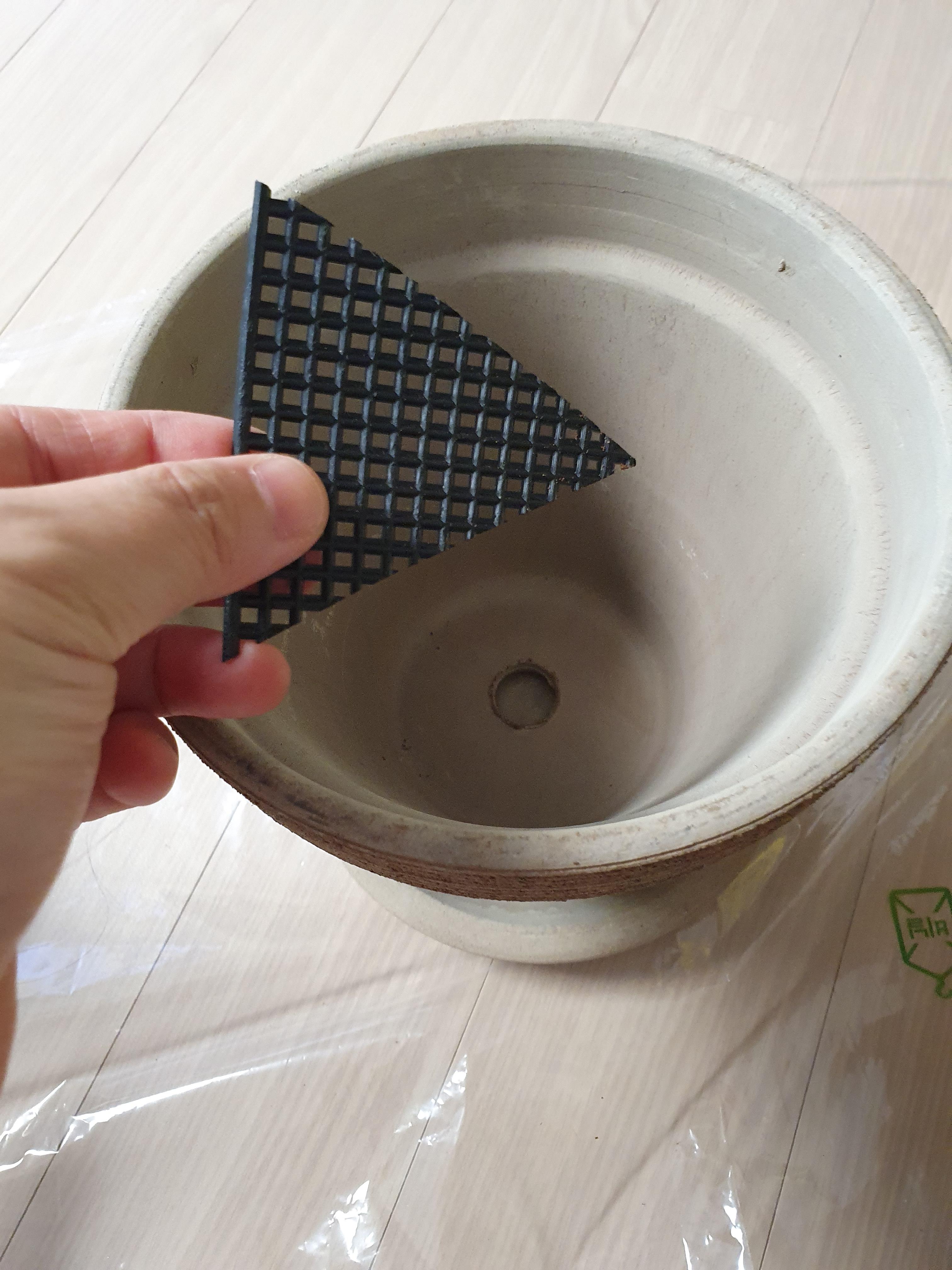 마이플랜트로 집에서 편하게 스투키 분갈이 하기 3 화분-물빠짐-방지-마이플랜트