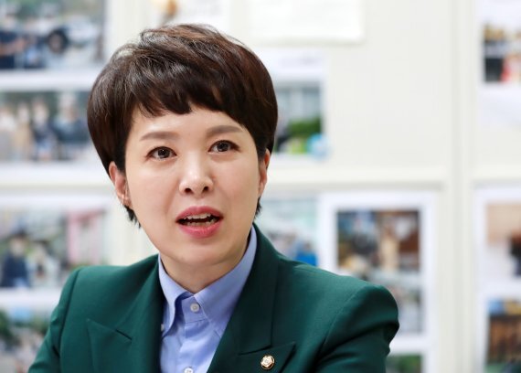 김은혜 의원 아나운서 나이 프로필 인스타 결혼 남편 재산 국회의원 경기도지사