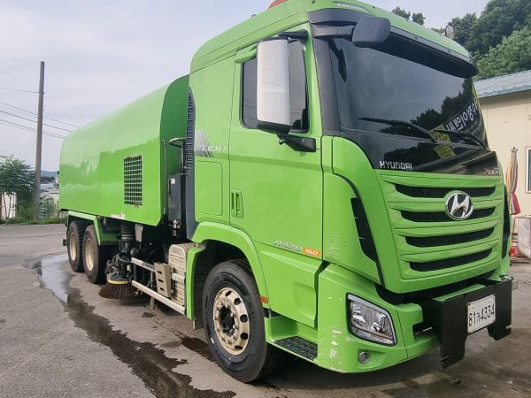  16톤노면청소차 엑시언트이텍노면청소차2014.366,000 km420마력스텐레스 적재함엔진,밋션,타이어 상태굿올수리특트럭