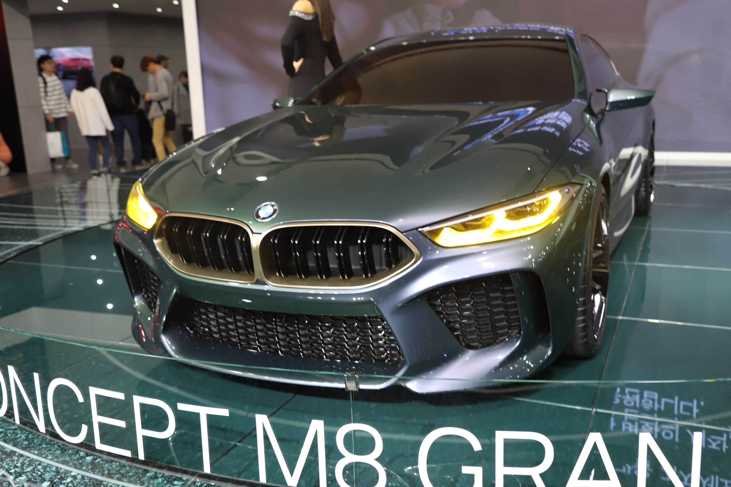 BMW M8 그란쿠페 컨셉트
