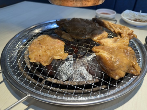 고기굽는 사진
